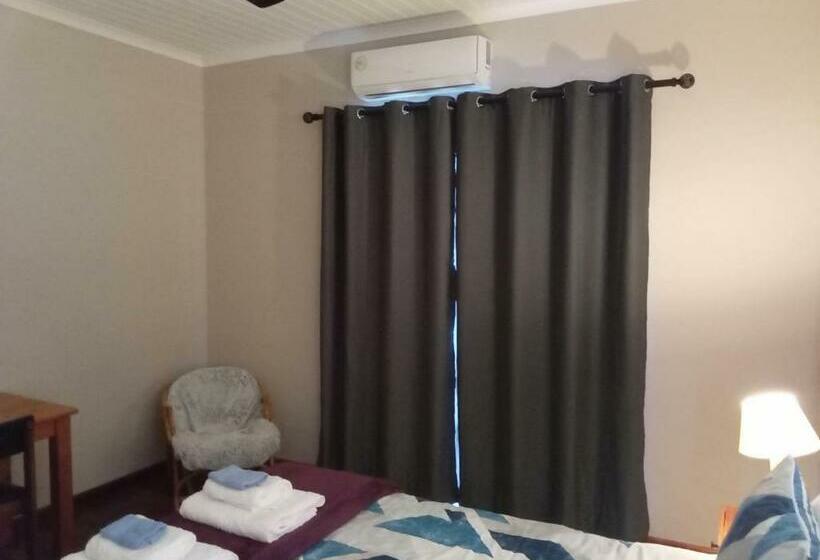 10 On Fairview B&b