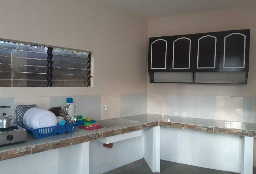 فندق صغير Veance Travellers Inn Pabuas Extension