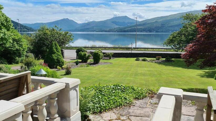 مبيت وإفطار Creag Dhubh Country House