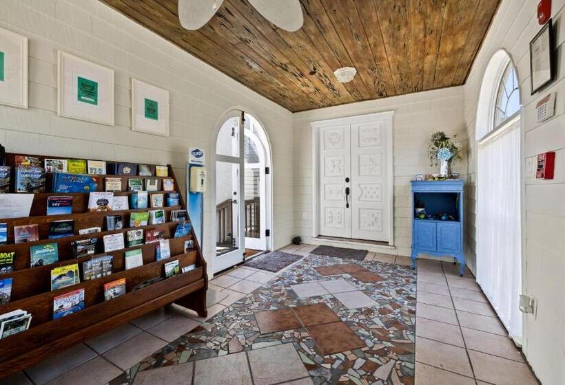 مبيت وإفطار The Kenwood Gables