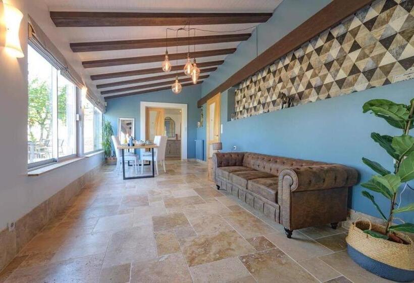 پانسیون Chambres D Hôtes La Mascrabiere Bed & Spa