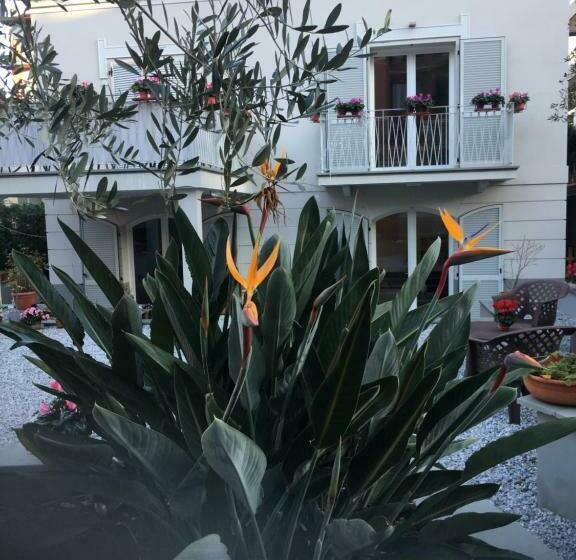 پانسیون Guesthouse Villa Jung