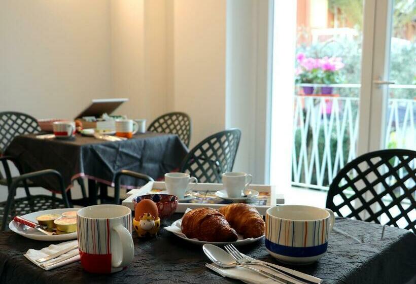 پانسیون Guesthouse Villa Jung