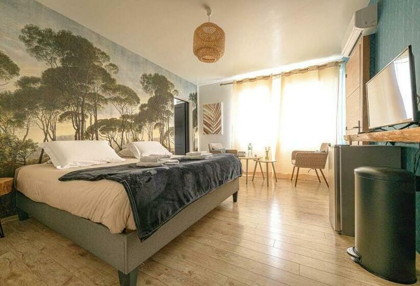 پانسیون Chambres D Hôtes La Mascrabiere Bed & Spa