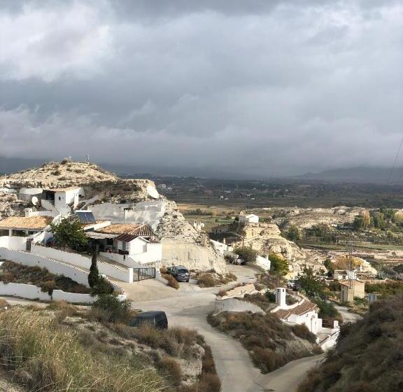 تختخواب و صبحانه Cuevas Galera   Cuevas De La Luz