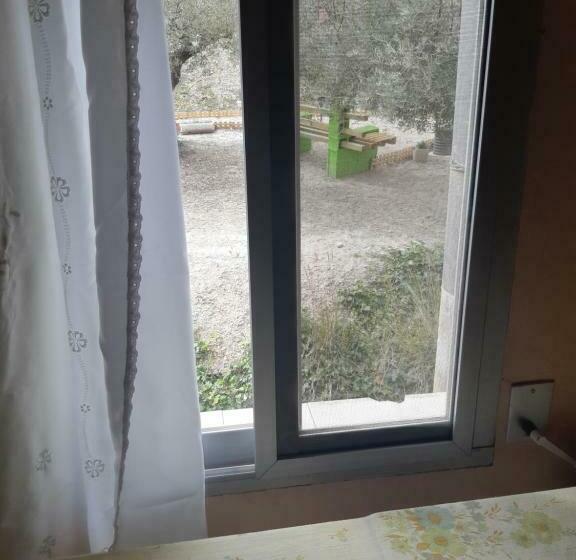 پانسیون Nice Room With Swimming Pool