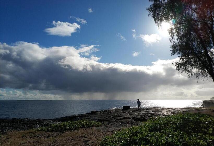 فندق صغير Ocean Breeze Inn