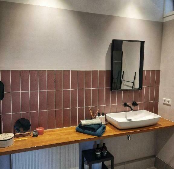 تختخواب و صبحانه Inn The Green