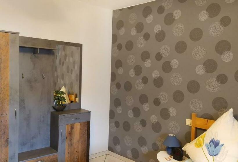 Bed and Breakfast Pension Deerkemer Kuh