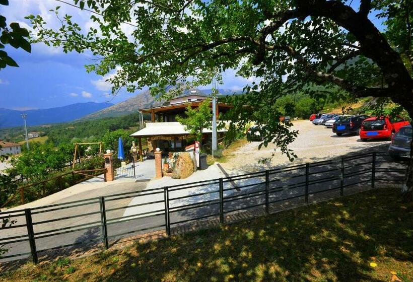 ベッドアンドブレックファースト Affittacamere Convivio