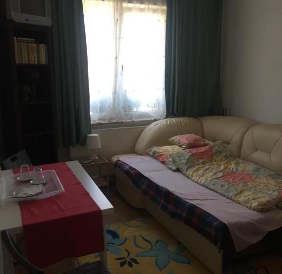 پانسیون Apartman Donau Tát