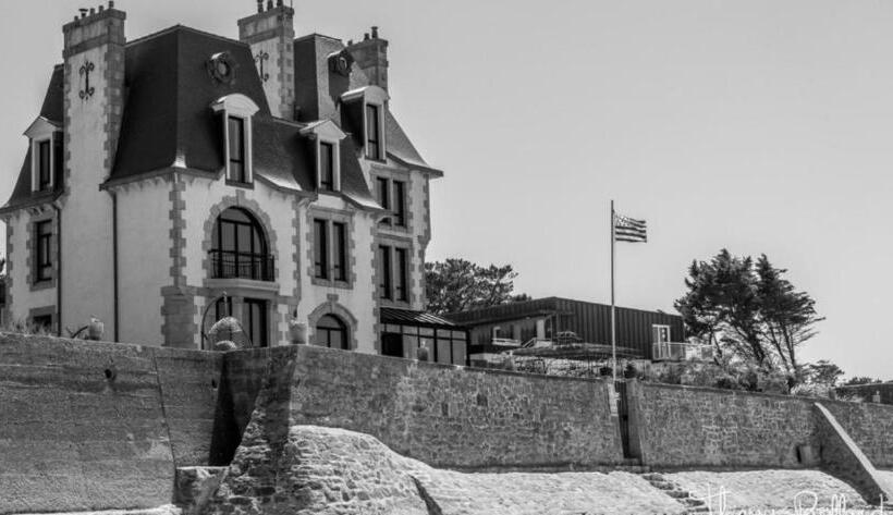 پانسیون Château De Saint Samson