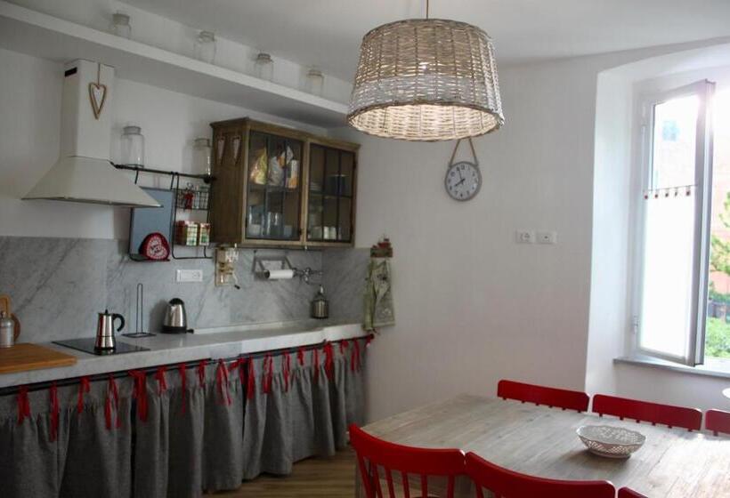 پانسیون Le Giüe