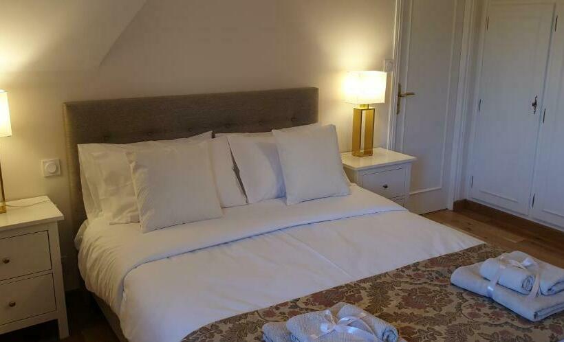 住宿加早餐  Crown Roads