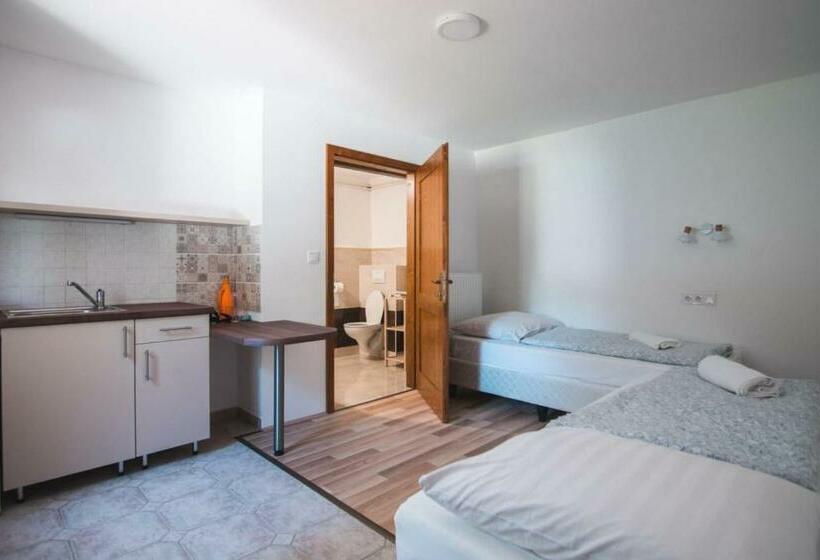 민박 Natúra Panzió&apartmanház