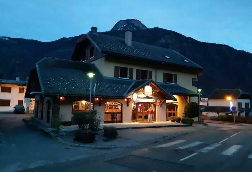 پانسیون Le Grand Chatelard Hôtel Bar Restaurant