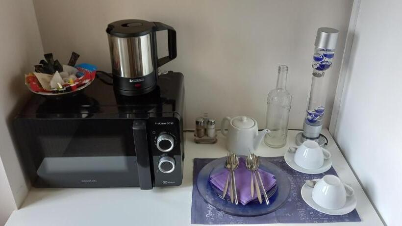 مبيت وإفطار Aux Penates De Toni Beauval