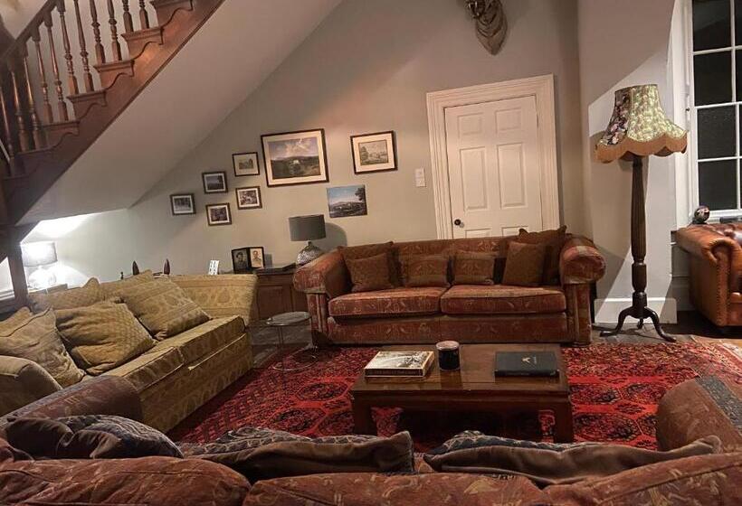 ベッドアンドブレックファースト Caynham Court