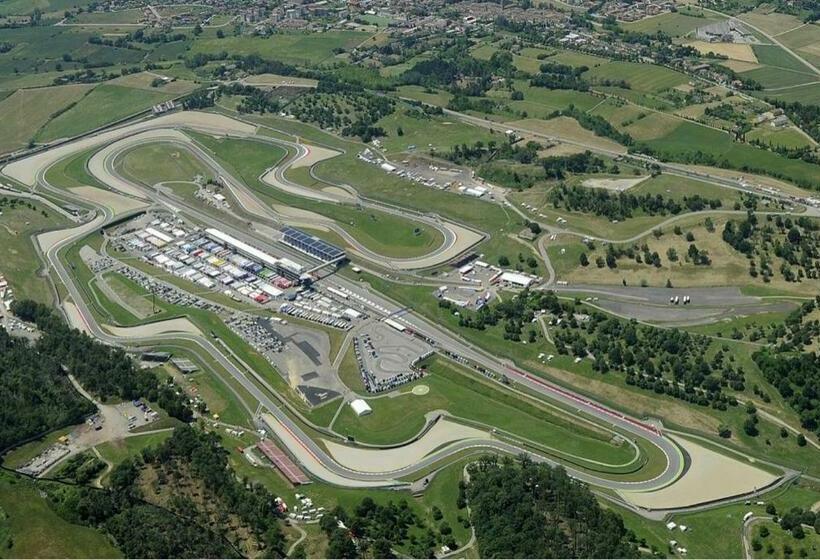 مبيت وإفطار Il Podere Della Piazza