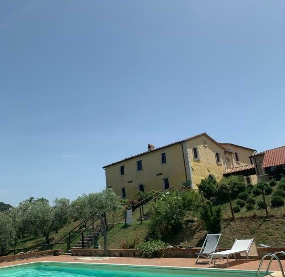 فندق Podere Le Mulina