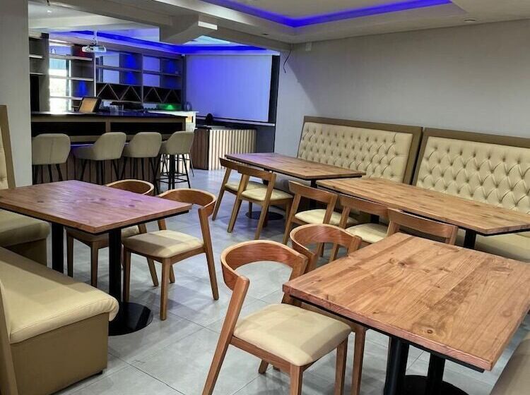 פנסיון Botle Ba Afrika Lodge