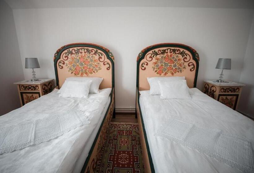 פנסיון Muskatli Panzio Sic