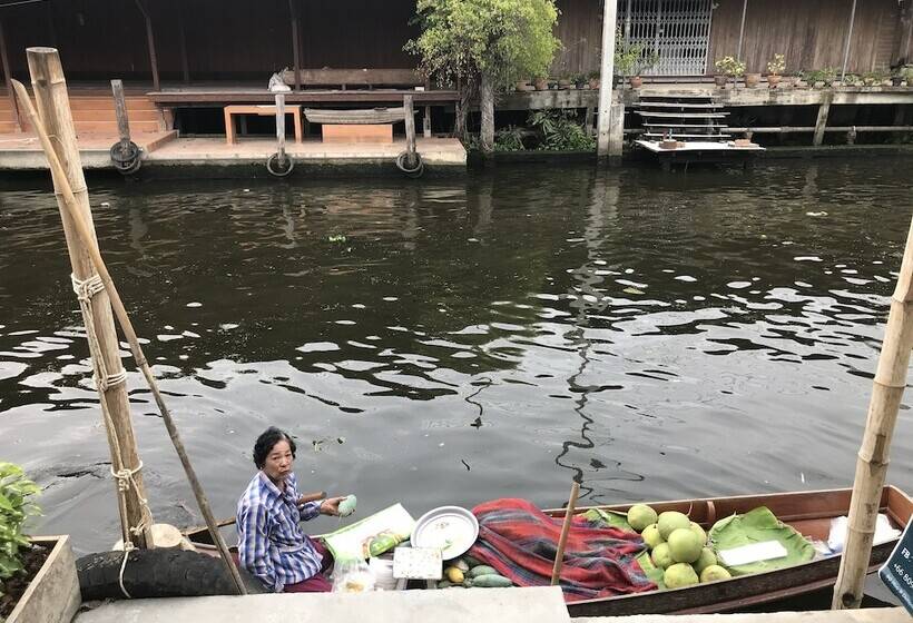 پانسیون Reuan Vilawan
