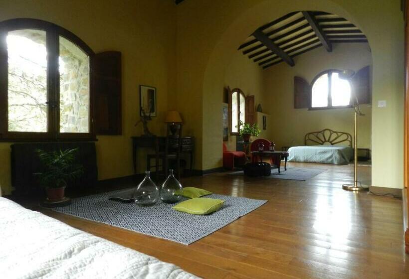 צימר Chambre Cévennes: Piscine, Lamas, Rivière