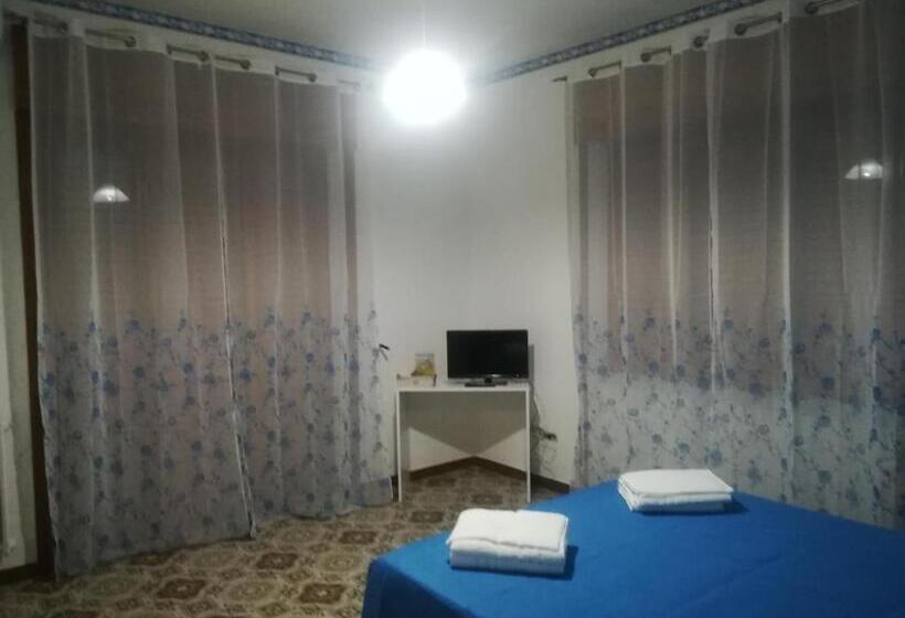مبيت وإفطار Domus Hera