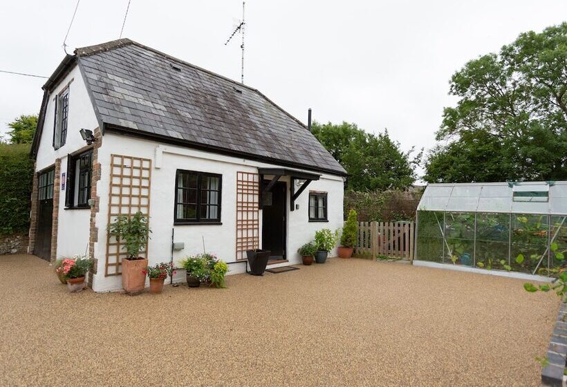 مبيت وإفطار Guest Suite At 31 Little England