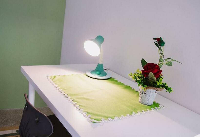 تختخواب و صبحانه Magico Sole