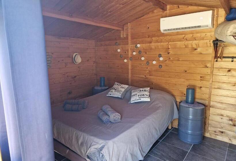 ベッドアンドブレックファースト Locations Insolites Vie En Plein Air Cabane Et Tipi Bastide Bellugue Maison D Hôtes Reseau Bienvenue
