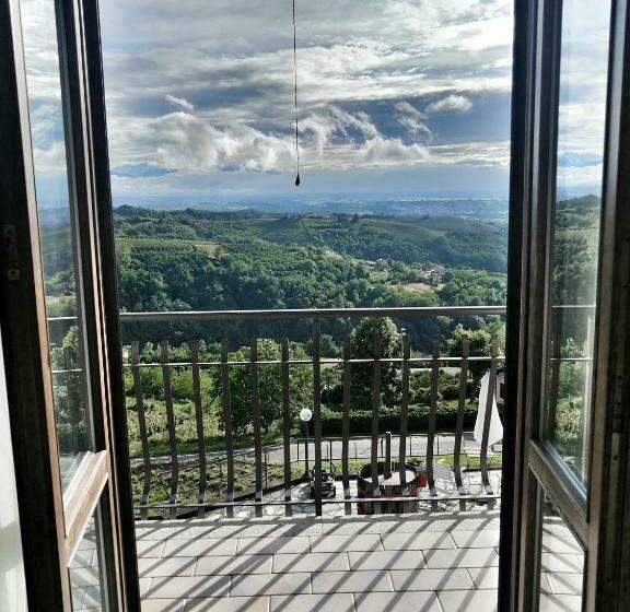 مبيت وإفطار Villa Belvedere Langhe
