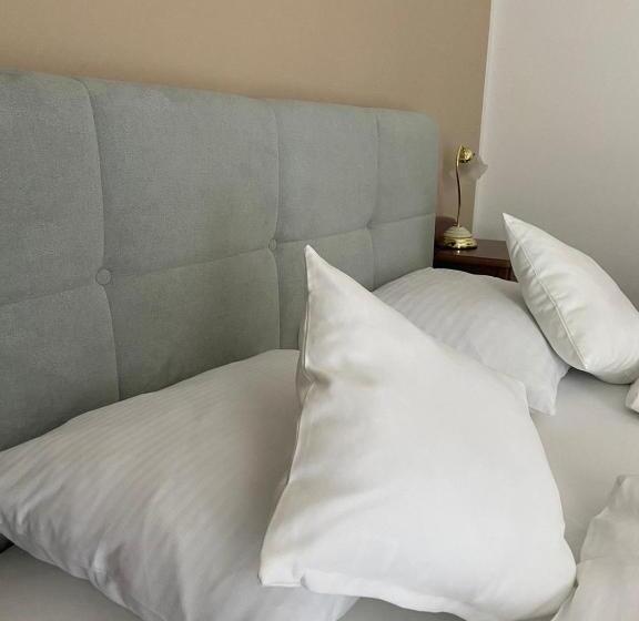 בית מלון כפרי Fremdenzimmer& Appartementhaus Blassnig