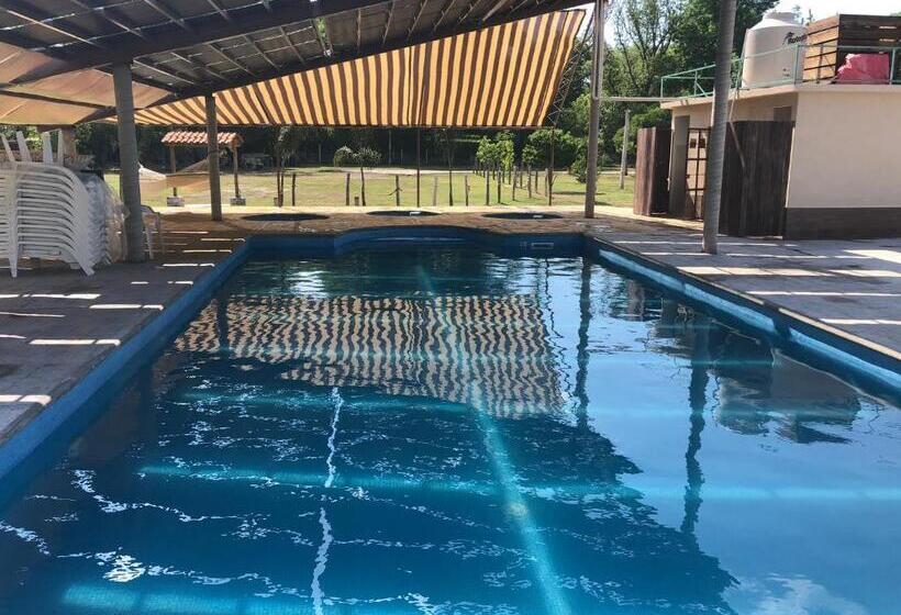 فندق Posada Campestre Tasquillo