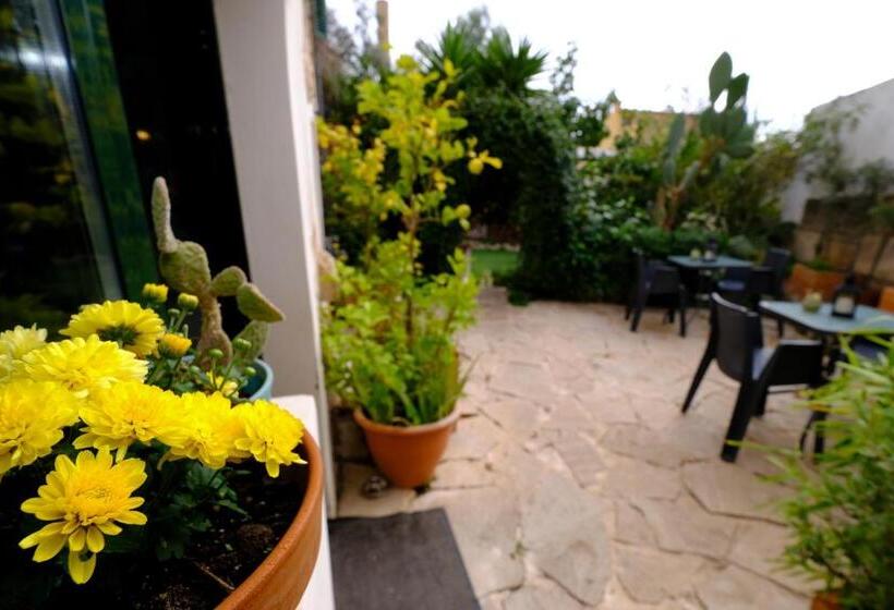 تختخواب و صبحانه Casa Caimari Guest House, For Mountain Lovers!