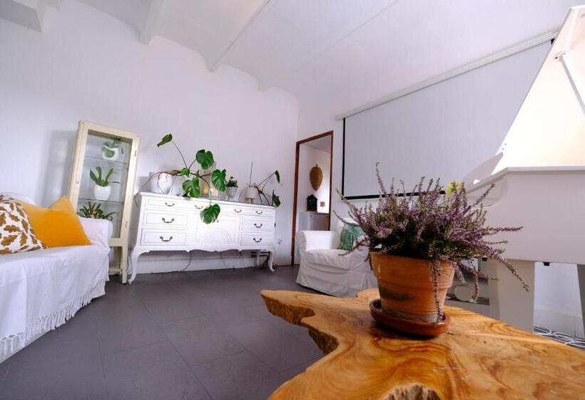 تختخواب و صبحانه Casa Caimari Guest House, For Mountain Lovers!