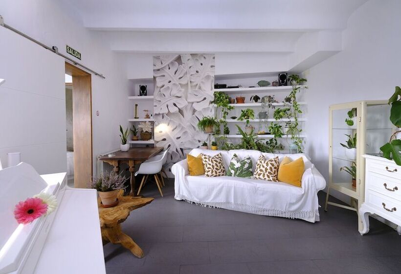 تختخواب و صبحانه Casa Caimari Guest House, For Mountain Lovers!
