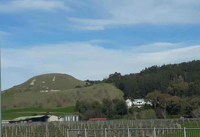 تختخواب و صبحانه Hidden Gem In Oaklands