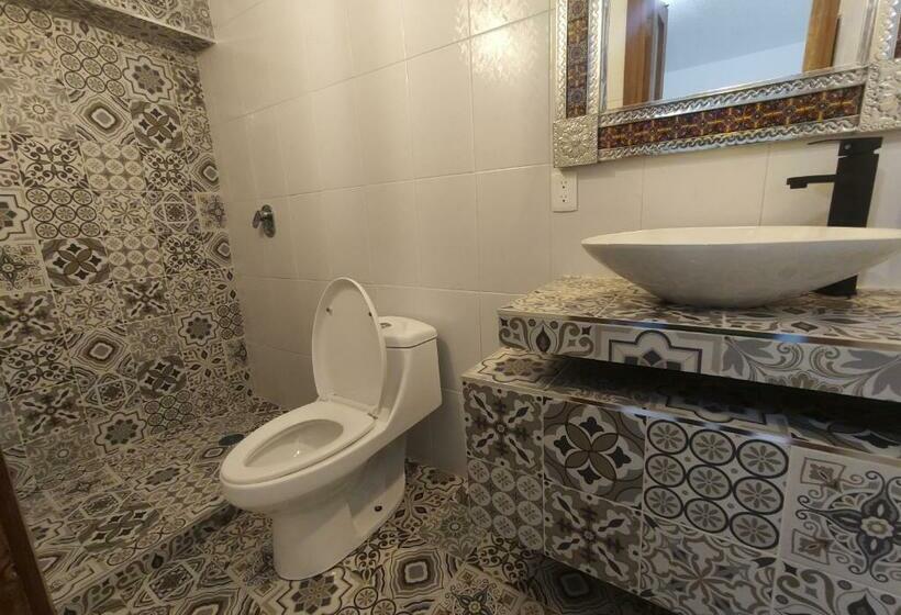 پانسیون Hostal Mago
