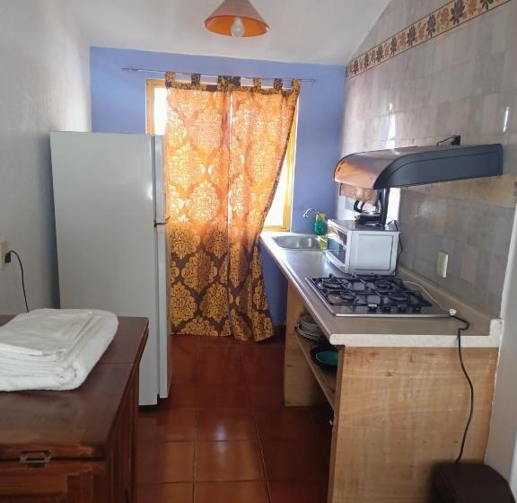 پانسیون Hostal Mago