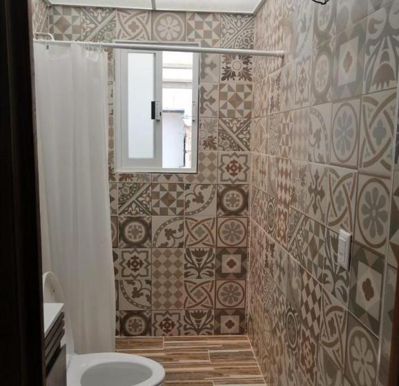 پانسیون Hostal Mago