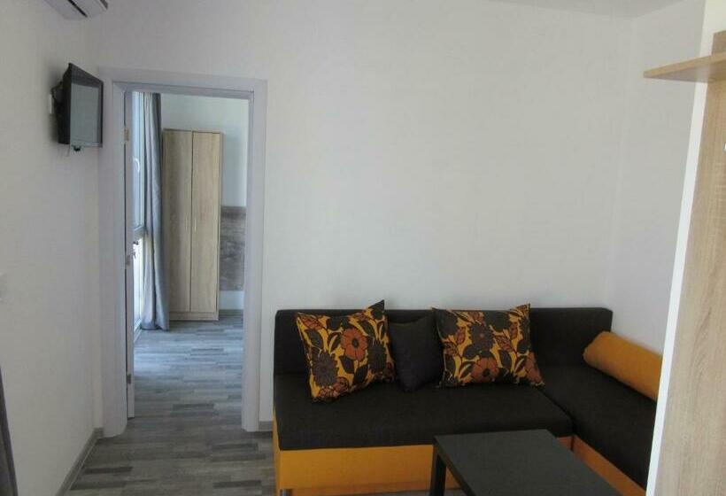 پانسیون Karia Apartments