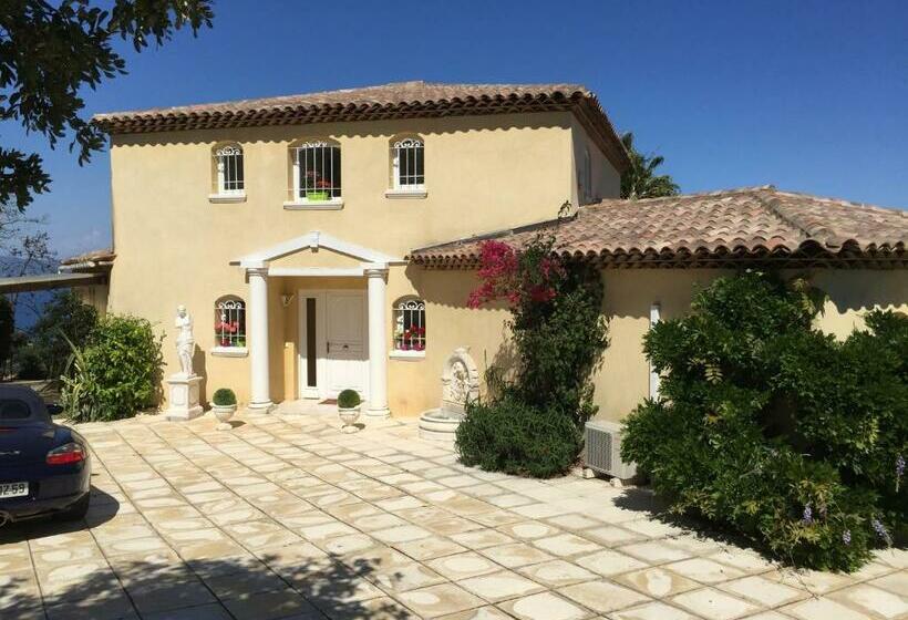 بنسيون Villa Goonie