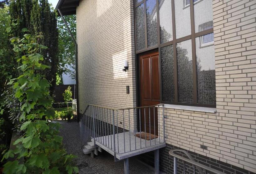 پانسیون Zur Herzklinik
