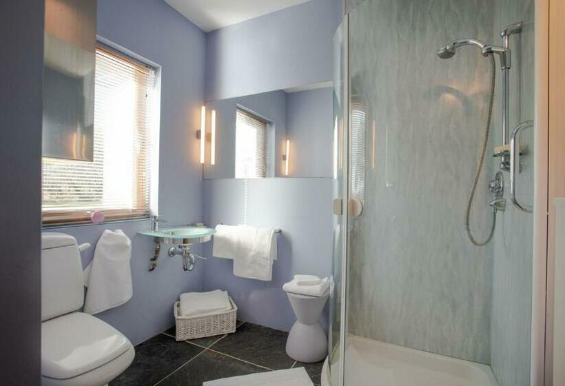 Powdermills B & B