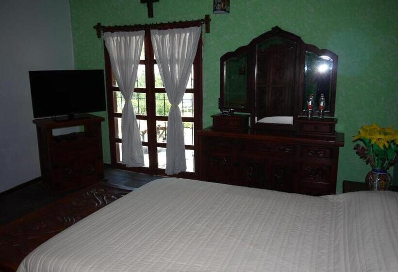 فندق صغير No Que No