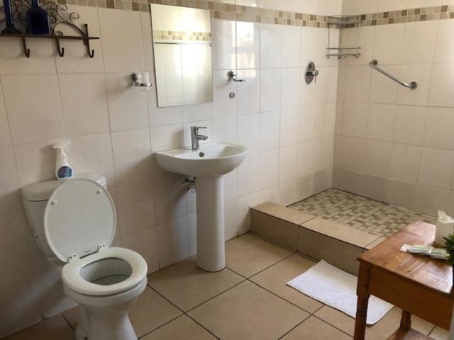 تختخواب و صبحانه Kliprand Guest House