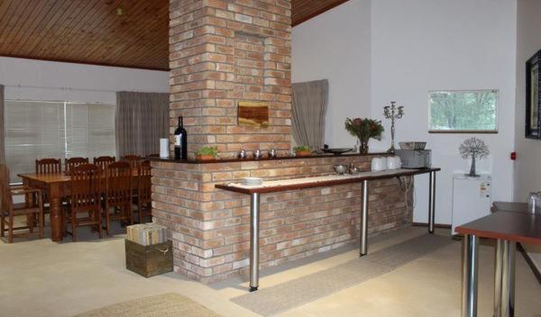 تختخواب و صبحانه Kliprand Guest House