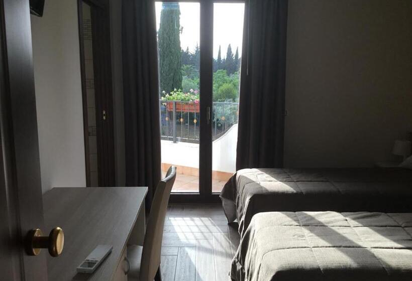 تختخواب و صبحانه Villa Niscima